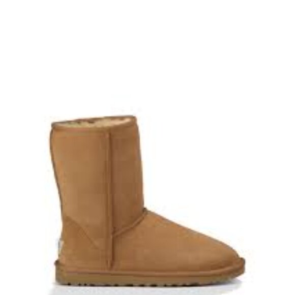 UGG Women's Tan Chestnut Classic Short 5825 Suede Warm Ankle Winter Boot Size 5 - Picture 1 of 7